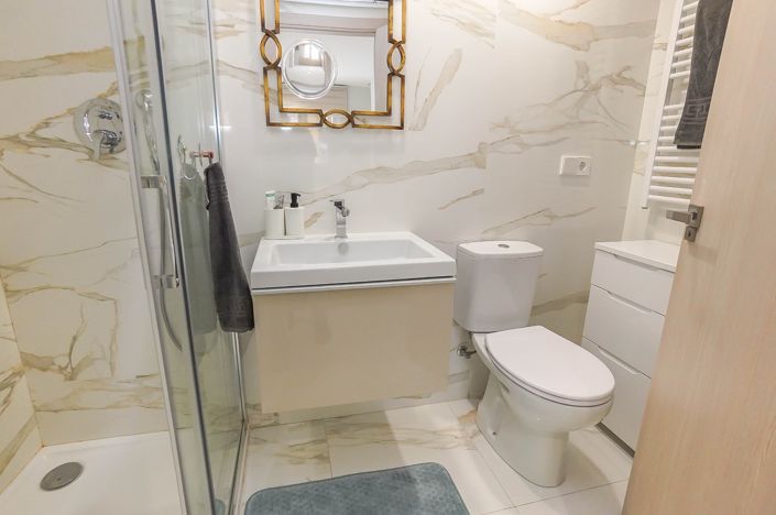 Image No.9-2 Bed Apartment for sale