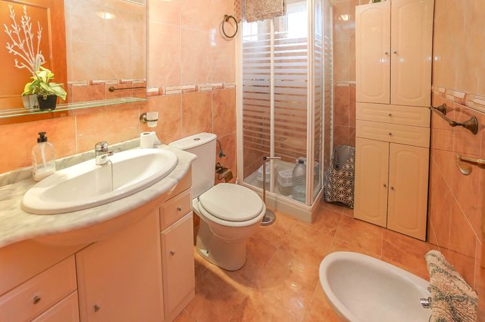 Image No.15-3 Bed Quad for sale