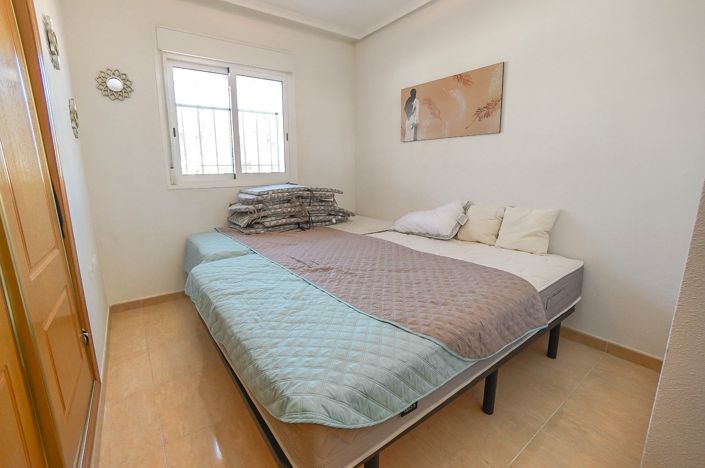 Image No.14-3 Bed Quad for sale