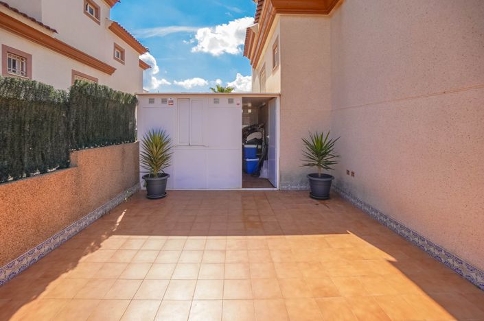 Image No.24-3 Bed Quad for sale