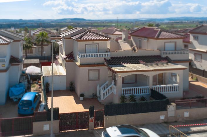 Image No.22-3 Bed Quad for sale