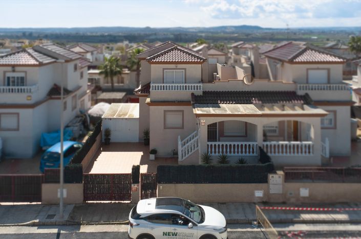 Image No.27-3 Bed Quad for sale