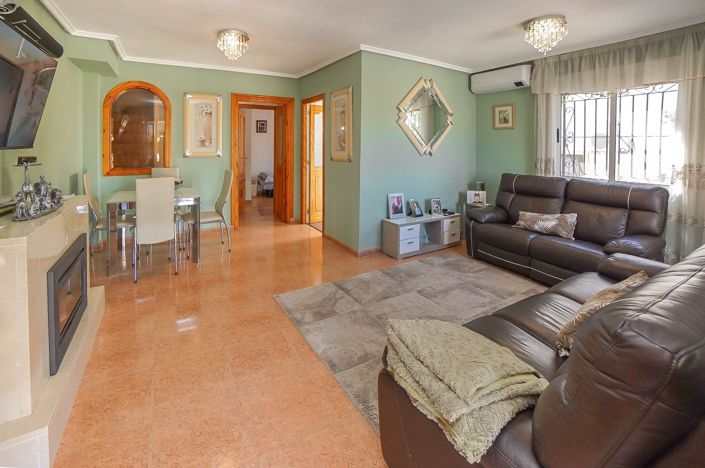 Image No.2-3 Bed Quad for sale