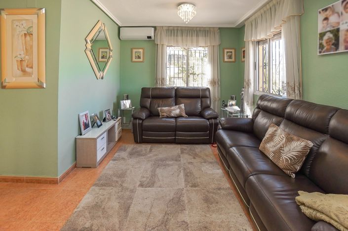 Image No.20-3 Bed Quad for sale