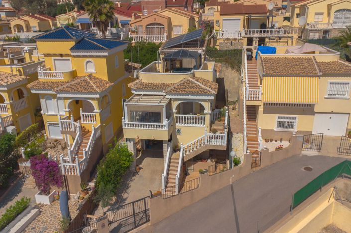 Image No.24-3 Bed Villa / Detached for sale