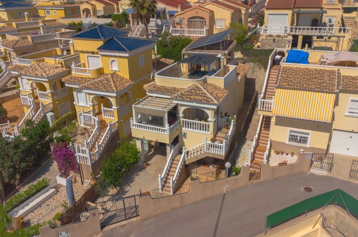 Image No.29-3 Bed Villa / Detached for sale