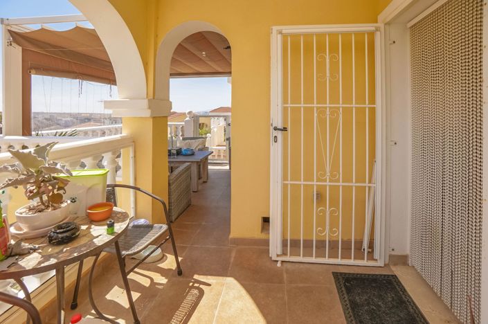 Image No.9-3 Bed Villa / Detached for sale