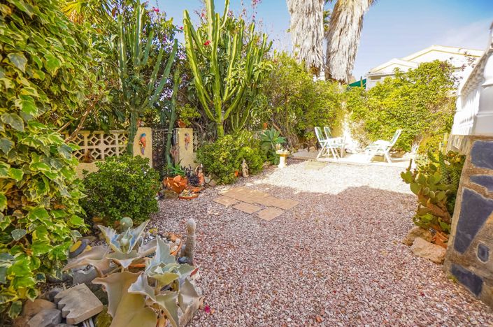 Image No.9-2 Bed Villa / Detached for sale