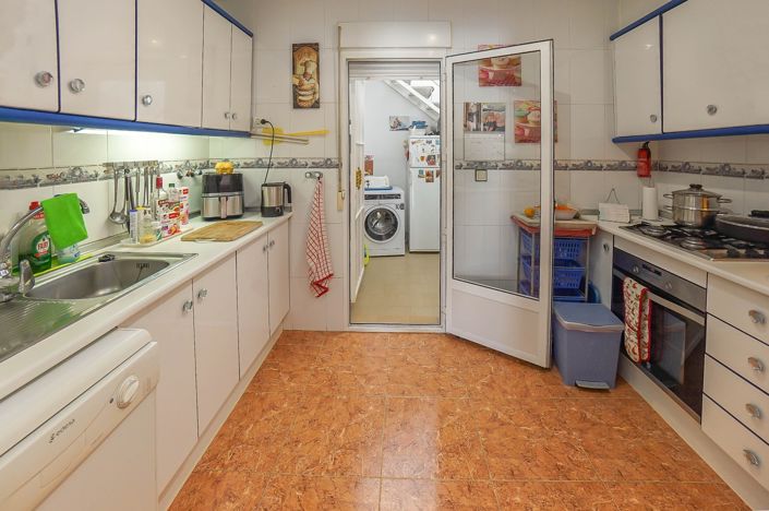 Image No.18-3 Bed Quad for sale