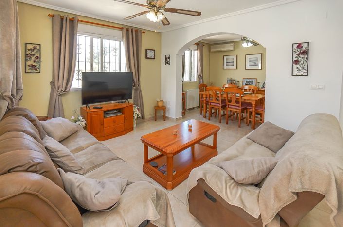 Image No.3-4 Bed Semi-Detached for sale