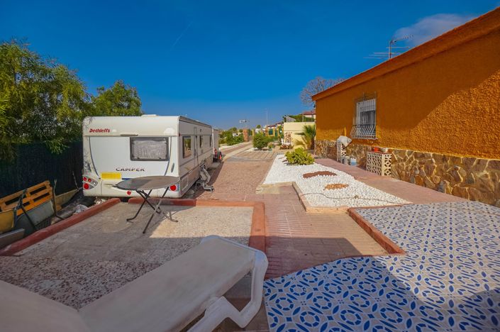 Image No.19-2 Bed Villa for sale