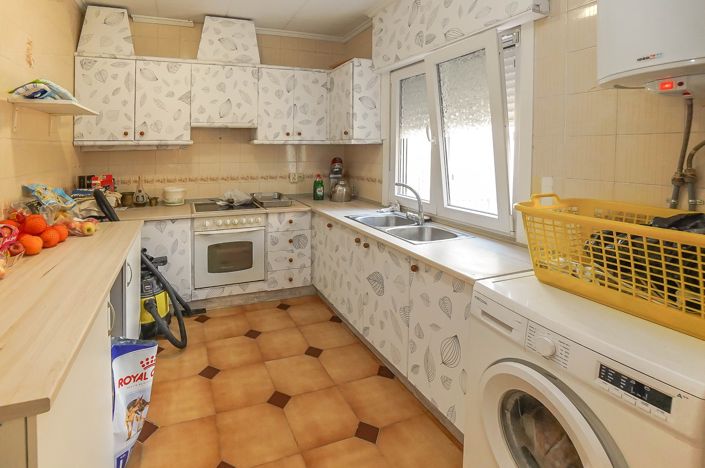 Image No.9-2 Bed Villa for sale