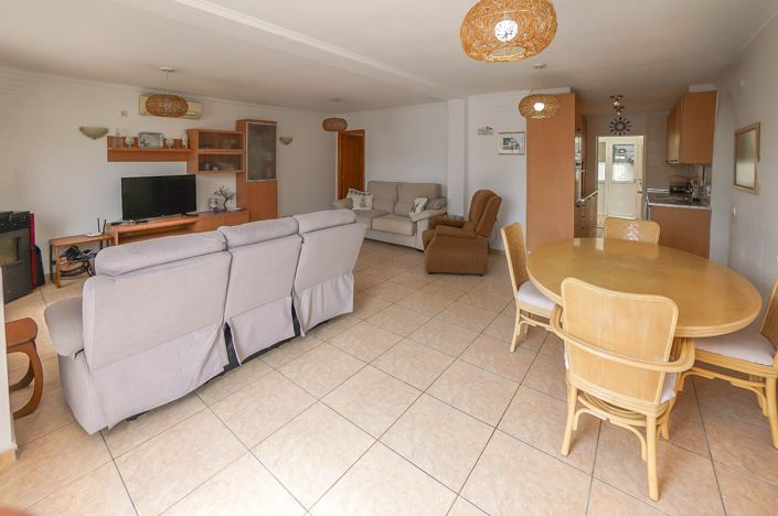 Image No.2-3 Bed Villa / Detached for sale