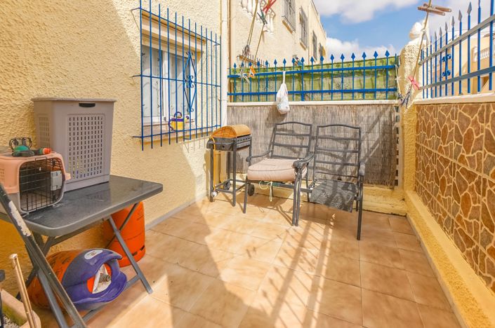 Image No.9-2 Bed Townhouse for sale