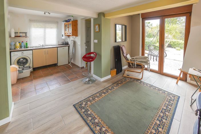 Image No.14-3 Bed Property for sale