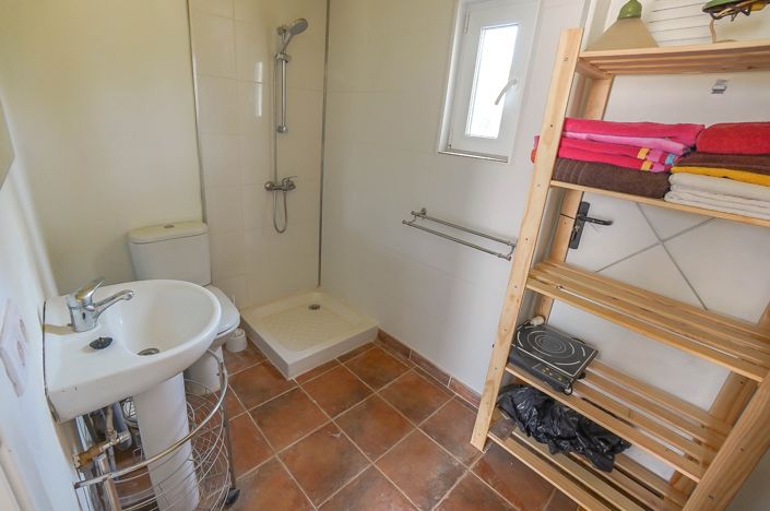 Image No.15-3 Bed Property for sale