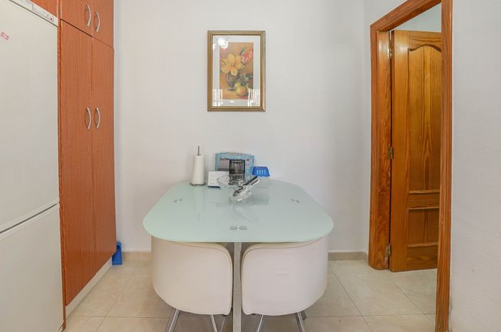 Image No.21-2 Bed Townhouse for sale