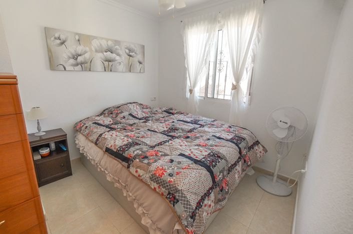Image No.4-2 Bed Townhouse for sale