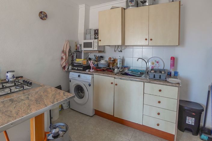 Image No.20-4 Bed Townhouse for sale