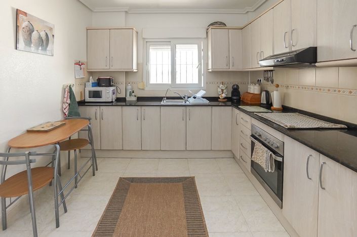 Image No.21-3 Bed Villa / Detached for sale