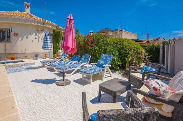 Image No.23-3 Bed Villa / Detached for sale