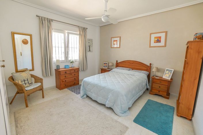 Image No.7-3 Bed Villa / Detached for sale
