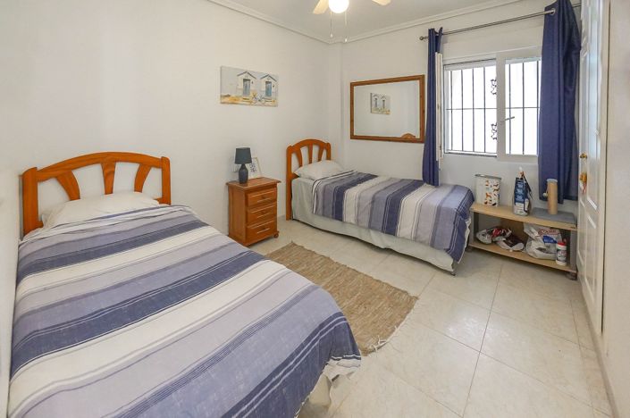 Image No.8-3 Bed Villa / Detached for sale