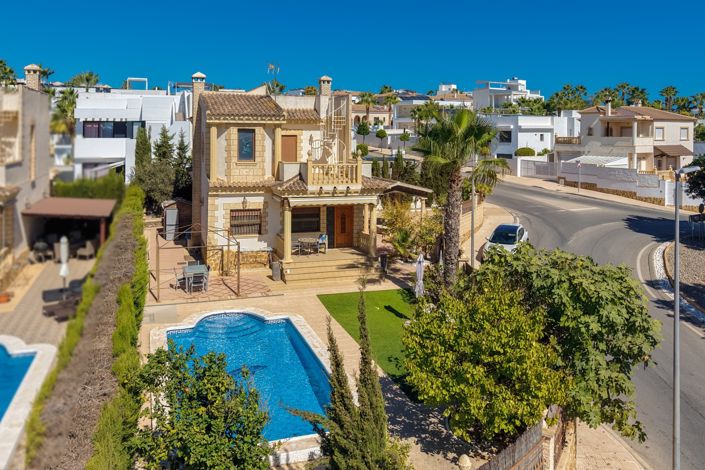 Image No.3-Villa / Détaché de 3 chambres à vendre à La Marina
