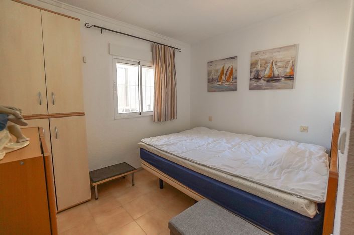 Image No.5-2 Bed Property for sale
