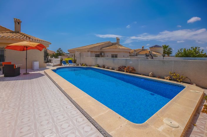 Image No.19-3 Bed Villa / Detached for sale