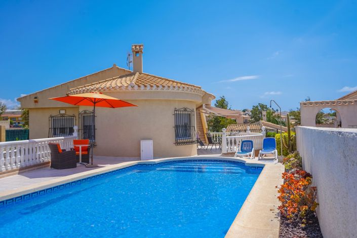 Image No.28-3 Bed Villa / Detached for sale