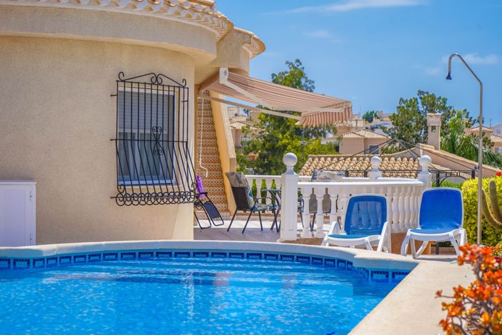 Image No.29-3 Bed Villa / Detached for sale