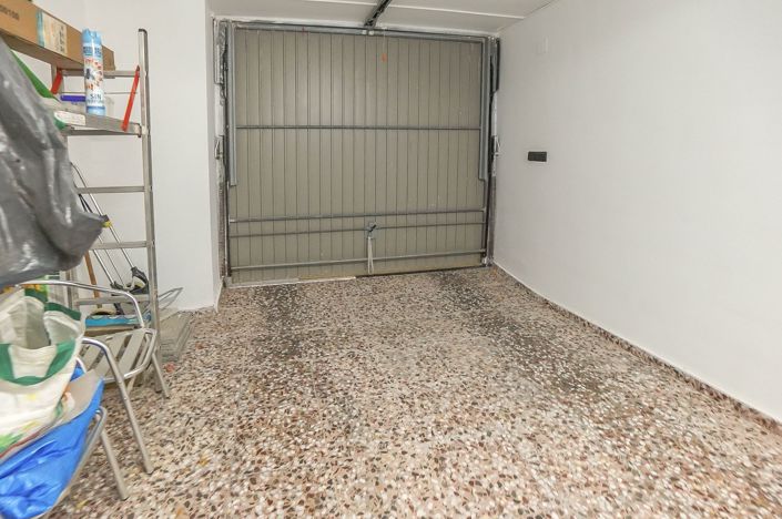 Image No.41-3 Bed Villa / Detached for sale