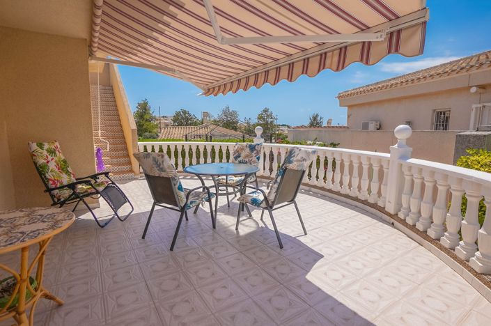 Image No.5-3 Bed Villa / Detached for sale