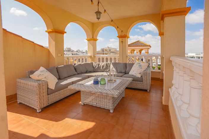 Image No.13-3 Bed Villa / Detached for sale