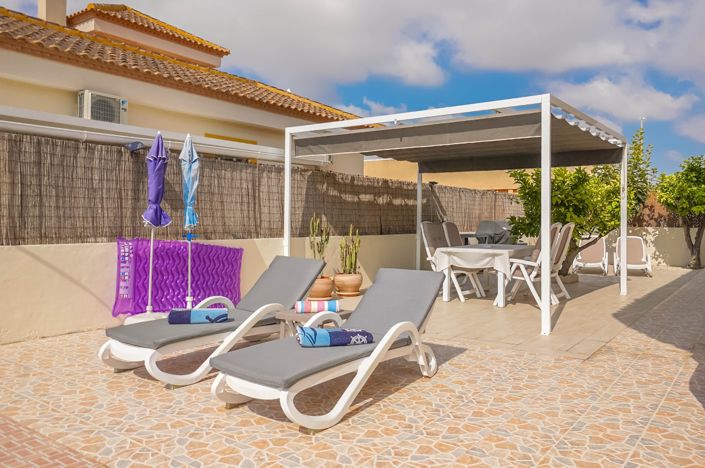 Image No.17-3 Bed Villa / Detached for sale