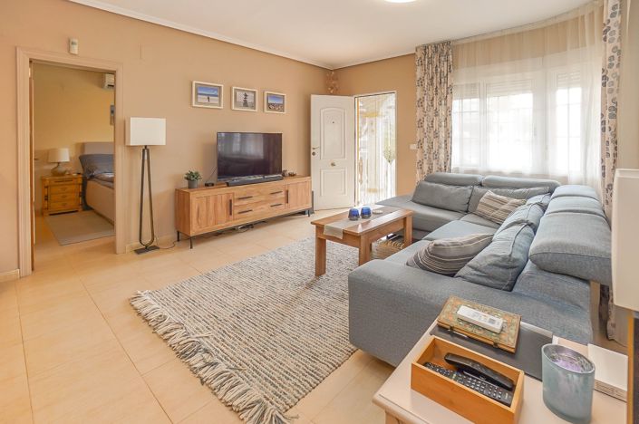 Image No.23-3 Bed Villa / Detached for sale