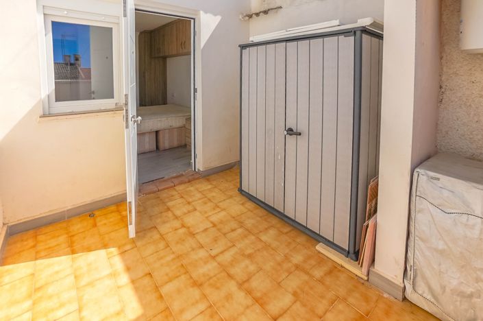 Image No.10-2 Bed House for sale