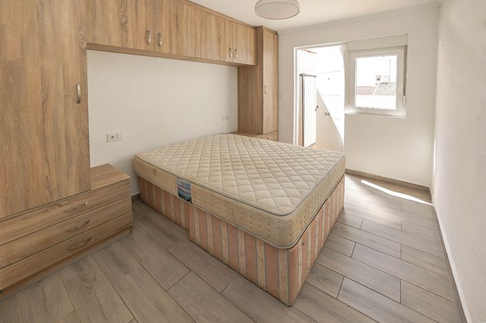 Image No.6-2 Bed House for sale