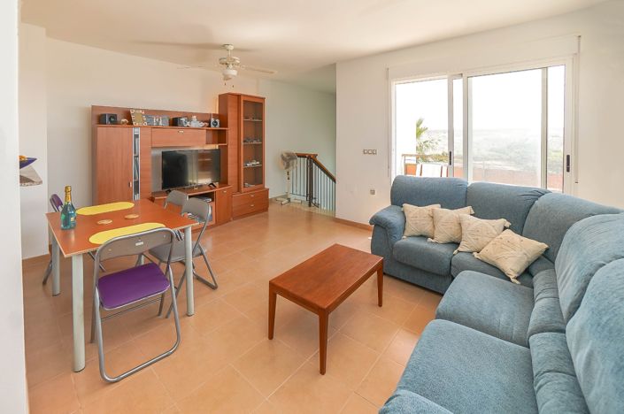 Image No.14-3 Bed Townhouse for sale