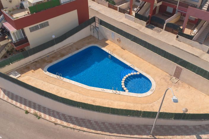 Image No.16-3 Bed Townhouse for sale