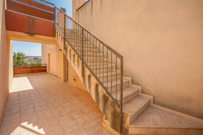 Image No.27-3 Bed Townhouse for sale