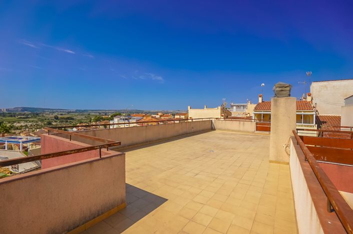 Image No.29-3 Bed Townhouse for sale