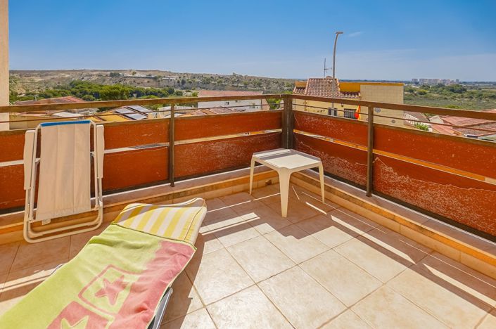 Image No.31-3 Bed Townhouse for sale