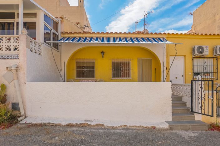 Image No.10-1 Bed House for sale