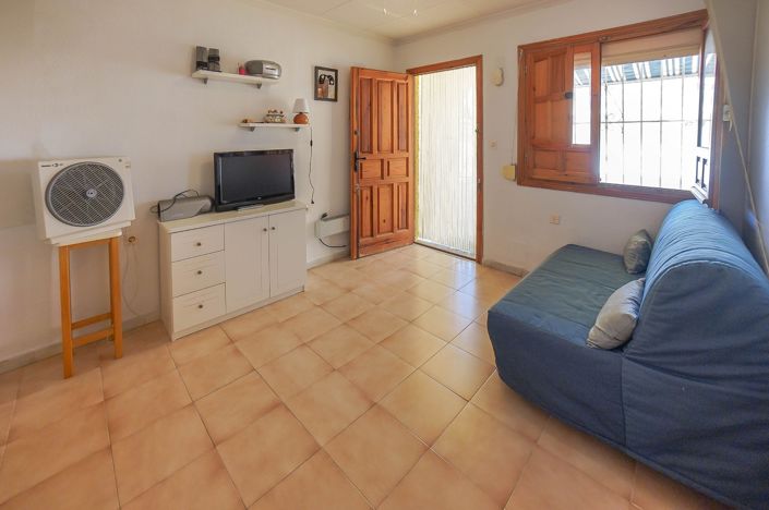 Image No.11-1 Bed House for sale