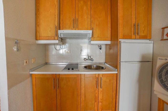 Image No.8-1 Bed House for sale