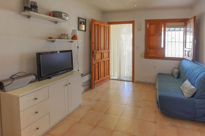 Image No.9-1 Bed House for sale