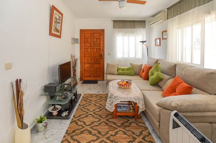 Image No.11-2 Bed Villa / Detached for sale