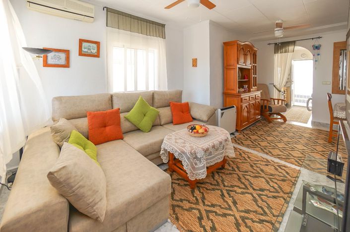 Image No.2-2 Bed Villa / Detached for sale
